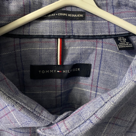 Tommy Hilfiger Blue Plaid Casual Button Down Shirt - Picture 2 of 3